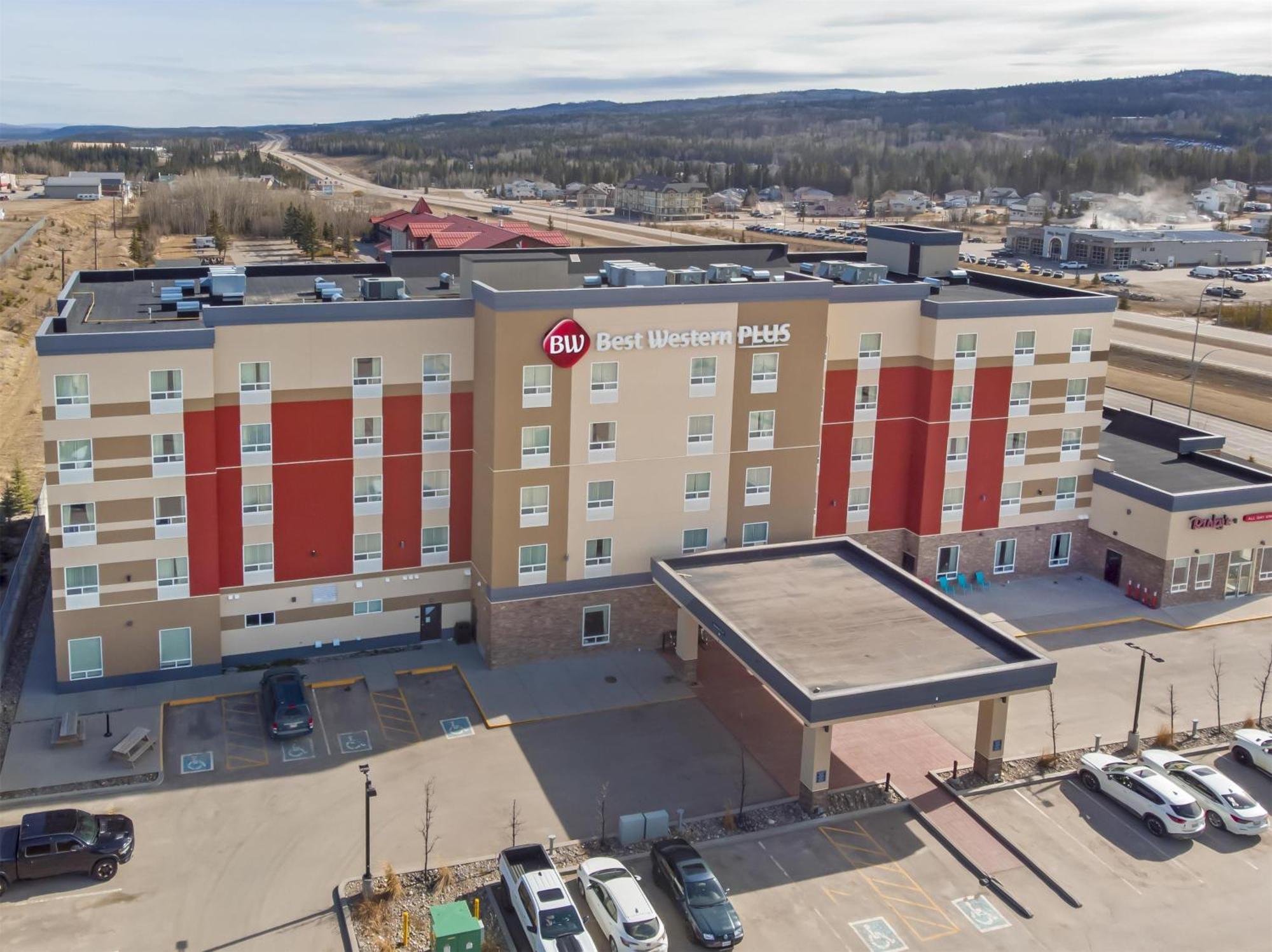 Best Western Plus Hinton Inn & Suites Bagian luar foto
