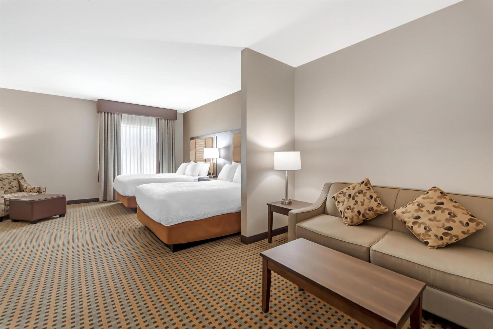 Best Western Plus Hinton Inn & Suites Bagian luar foto