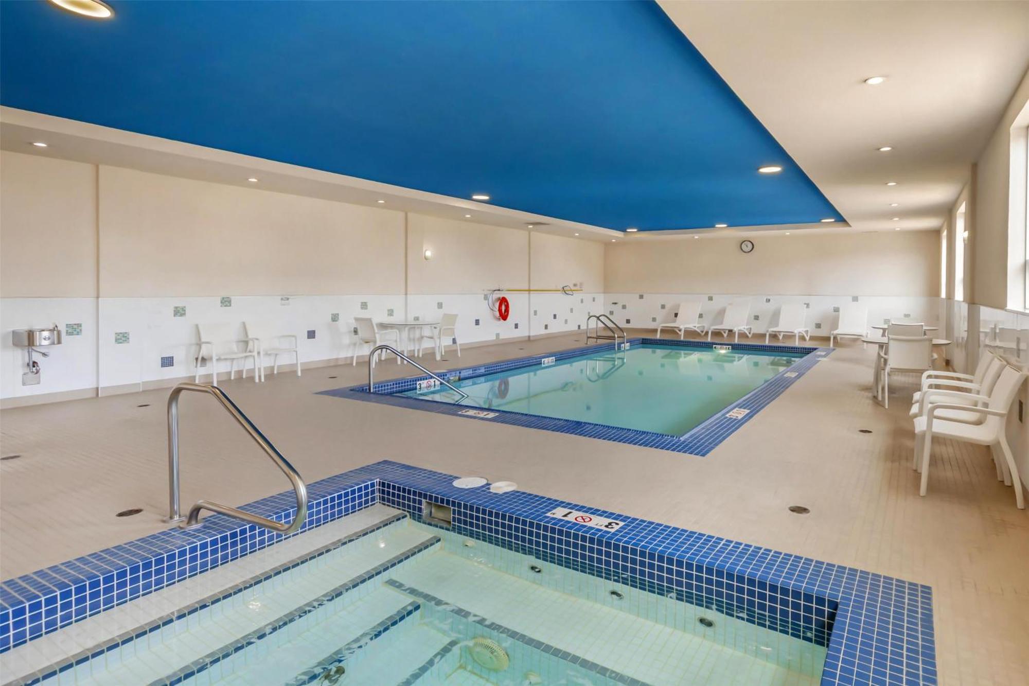 Best Western Plus Hinton Inn & Suites Bagian luar foto