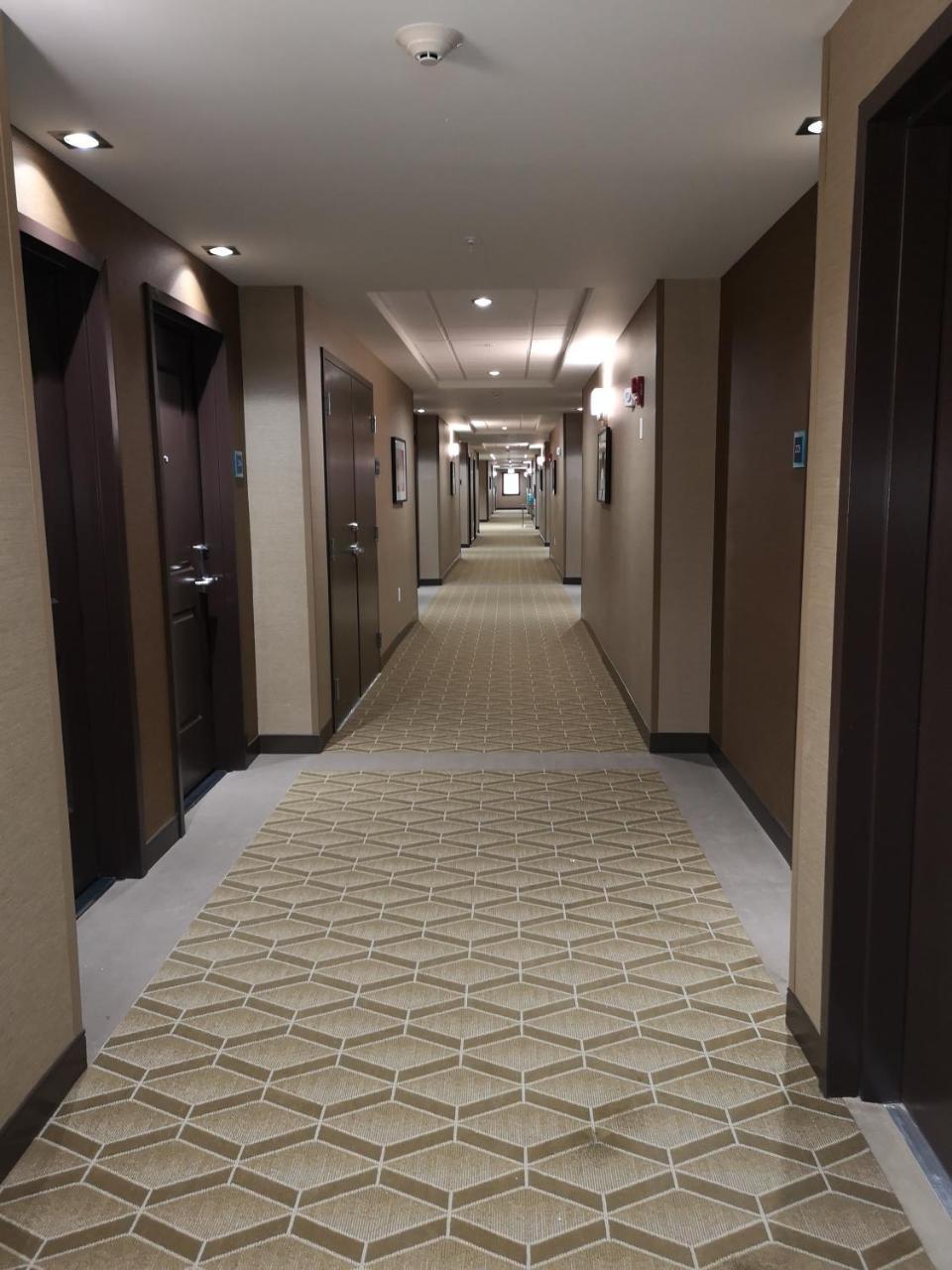 Best Western Plus Hinton Inn & Suites Bagian luar foto