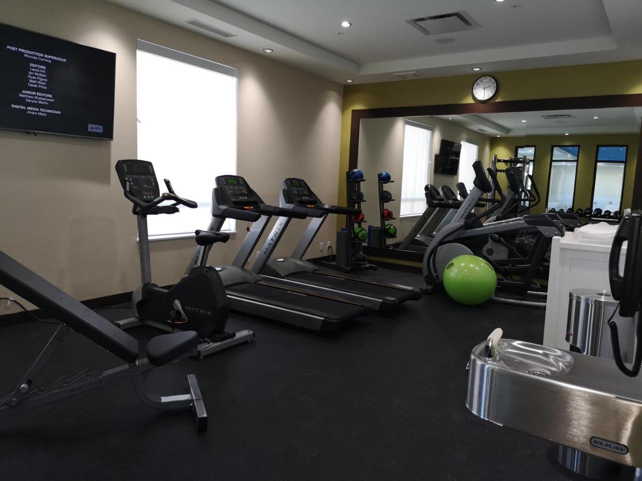 Best Western Plus Hinton Inn & Suites Bagian luar foto